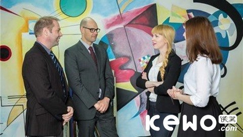 新加坡将限制外籍劳工跳槽人数,并延长临时纾困措施